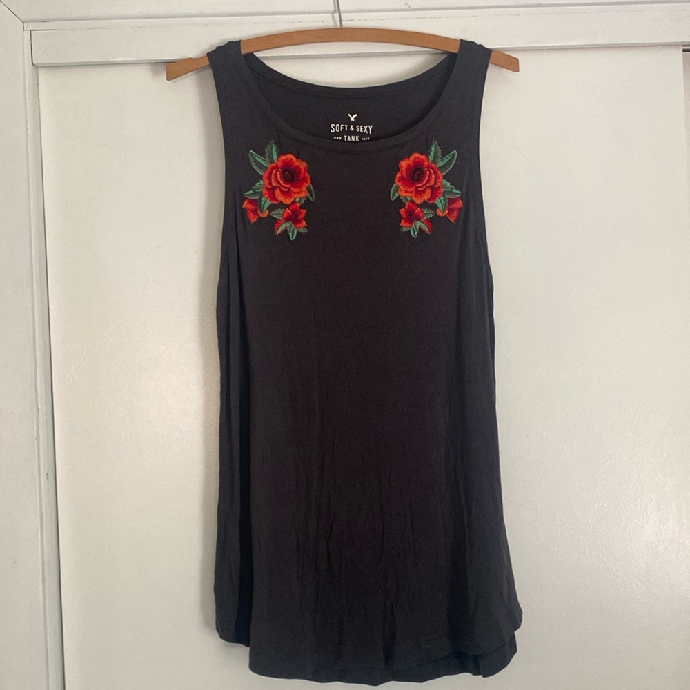 American Eagle Tank with Roses, Size M